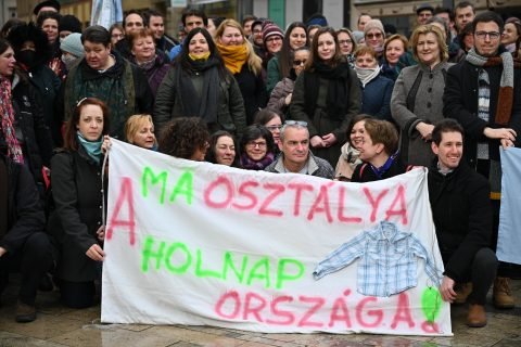 Az egyszerű kajás doboztól a milliós szenzorokig terjed a kutyaugatás-kutatók arzenálja