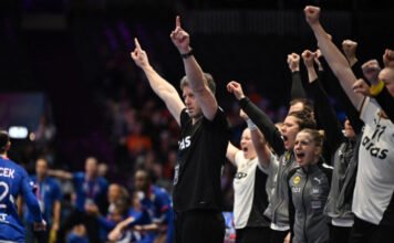 A franciáknak csak az eredmény utáni rohanás maradt, egy házigazda ott lesz a kézivébé döntőjében