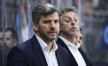 „A kultúraépítésnek az a lényege, hogy állandóan kertészkedjünk, most kell gyomot irtani bőven” – mondta a hokiválogatott edzője három vereség után