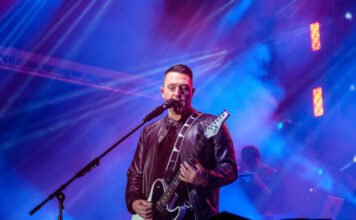 Ákos szerint kiszorították a mozikból a filmjét, valójában egyszerűen megcsappant rá az érdeklődés