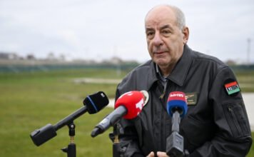 Az államfő moderátora egy szegedi fideszes képviselő, aki havi 400 ezer forintot kap csak azért, hogy rendelkezésre álljon