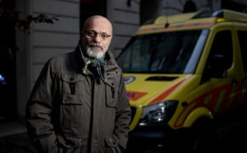 „Az, hogy a fiatalok ma a drogokhoz nyúlnak, csak egy politikai szlogen” – interjú Zacher Gáborral