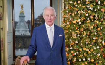 Idén se innen díszítjük a fát: a Buckingham-palota 18 ezer forintot is elkér egy-egy felakasztható díszért