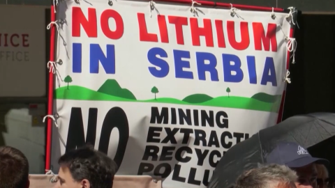 Lakhatási válság Spanyolországban: Kilakoltatás verőlegényekkel