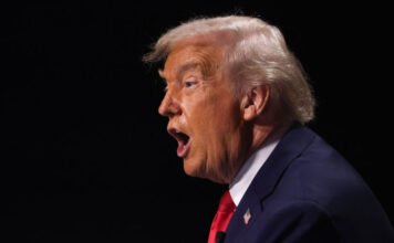 Több mint 30 országra terjeszti ki a beutazási tilalmat a Trump-kormány