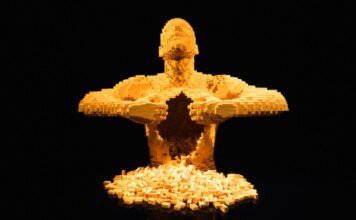 12 millió forintnyi összeget lopott el demens anyjától a LEGO-függő 55 éves férfi