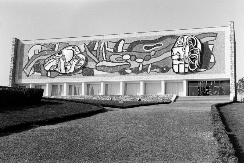 "Csak nyomkodtam a g&eacute;pet" &ndash; egy '56-os emigr&aacute;ns magyar &eacute;p&iacute;t&eacute;sz derűs pillanatai motoroz&aacute;s k&ouml;zben