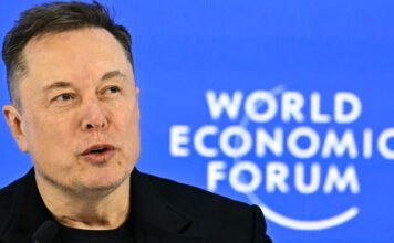 Érdekes dolgok derültek ki Elon Musk és Jeffrey Epstein kapcsolatáról