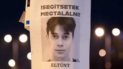 Egressy M&aacute;ty&aacute;s eltűn&eacute;se: Vit&eacute;zy D&aacute;vid javasolja, hogy az &ouml;sszes budapesti Duna-hidat kamer&aacute;zz&aacute;k be