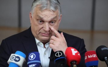 Orbán „atombomba jellegű mellbe rúgást” kapott Brüsszelben