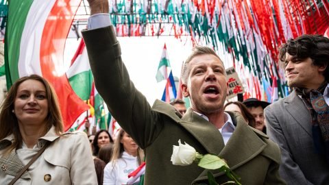 Paródia, szekunder szégyen vagy jó stratégia? – így látja a Z generáció a Fidesz TikTok-videóit