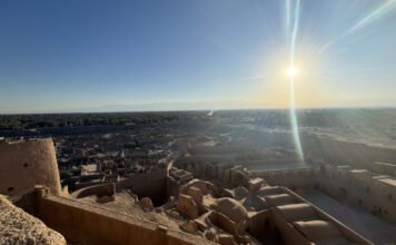 Turistaként a forradalomban – tíz nap Iránban