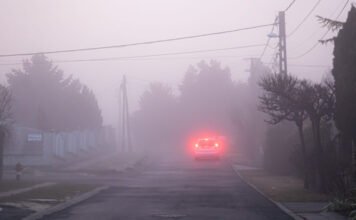 Veszélyjelzés: figyelmeztetést adtak ki hétfőre, vasárnap is szeles, esős, ronda időnk lesz