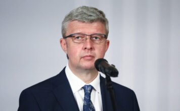 A cseh kormány nem vesz részt a szankciók magyar-szlovák blokádjában