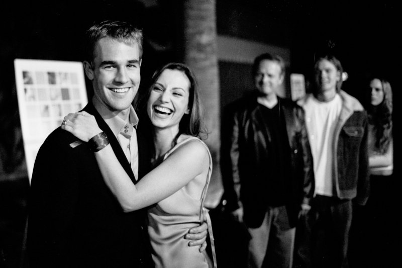 A Dawson &eacute;s a haverokt&oacute;l a hatgyermekes csal&aacute;dig &ndash; James Van Der Beek &eacute;lete k&eacute;pekben