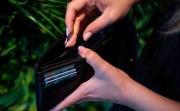 Egy gödöllői asszony csőbe húzta a telefonos csalókat, akiknek korábban 6,5 millió forintot utalt át