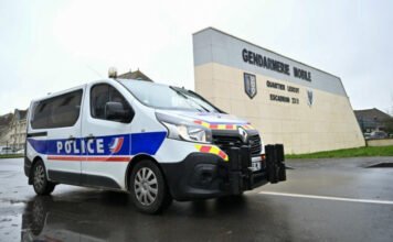 Egy idős francia férfi több tucatnyi kiskorúval követett el erőszakot és megölte a saját anyját