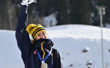 Eltörte és elvesztette friss ezüstérmének néhány darabját a svéd sífutó