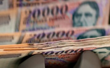 Ennyit kerestünk: már majdnem 550 ezer forint volt a nettó átlagkereset decemberben