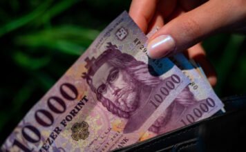 Erősödött a forint