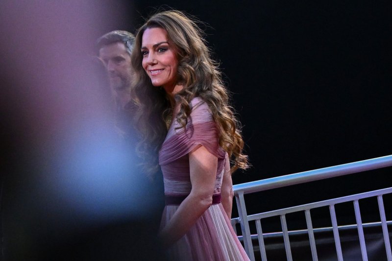 Fantasztikus frizurájával Katalin hercegné ragyogott a BAFTA-gálán: galéria