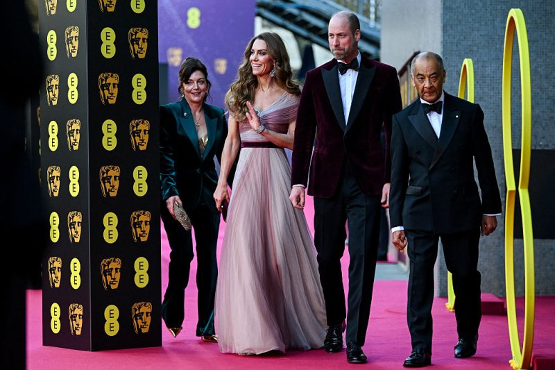 Fantasztikus frizurájával Katalin hercegné ragyogott a BAFTA-gálán: galéria