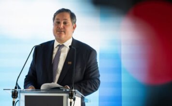 Két éve éppen attól a banktól igazolt államtitkárt az NGM, amit Orbán Viktor „a halál vámszedői” közé sorolt