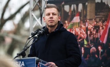 Magyar Péter egy tucat európai vezetővel tárgyalt