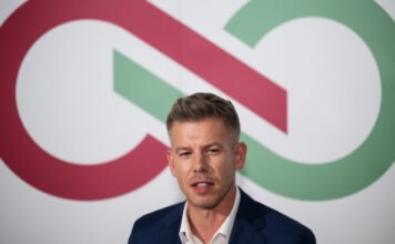 Magyar Péter: Göd lehet a Fidesz Bős-Nagymarosa