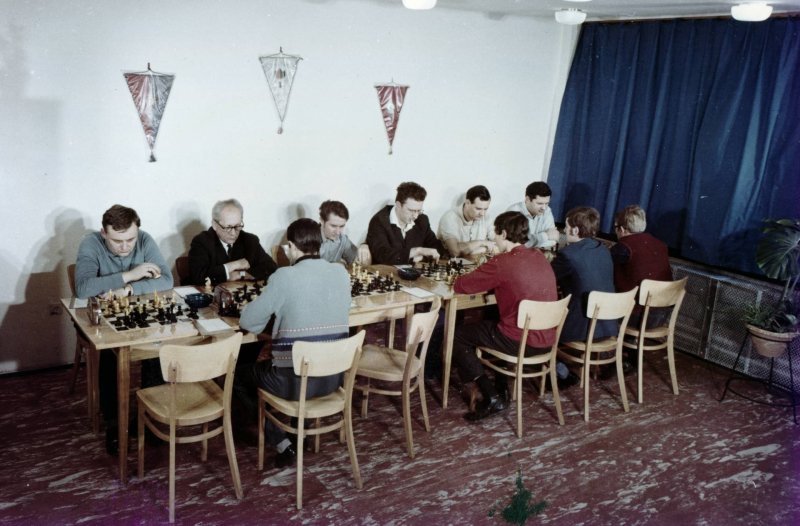 Magyar zsenik &eacute;s hobbisakkoz&oacute;k fekete-feh&eacute;rben