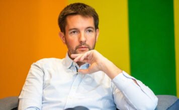 Meghalt Perger István, az Európai Bizottság magyarországi képviseletének helyettes vezetője, világutazó