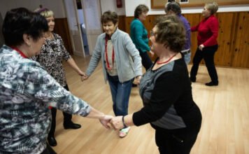 Nők40 nyugdíj: hogyan szerezhető jogosító idő gyermekneveléssel, és maximum mennyi lehet?