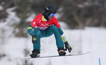 Nyaktörése után még sétálgatott, most hotelben pihen az ausztrál snowboardos