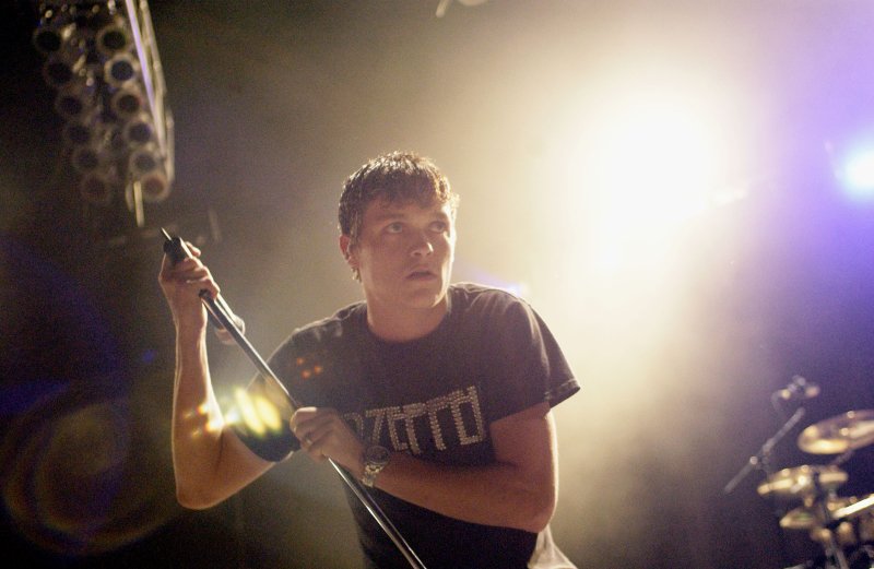 &Oacute;ri&aacute;si trag&eacute;dia: meghalt az egyik legismertebb amerikai rockbanda frontembere