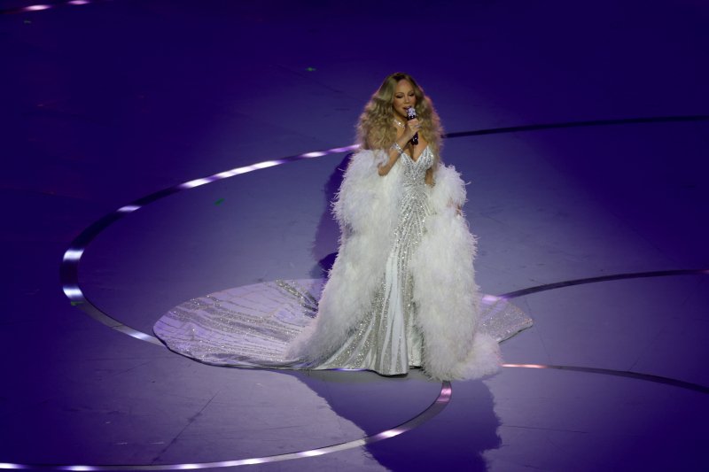 Opera, neoklasszicizmus és Mariah Carey nyitotta meg a téli olimpiát