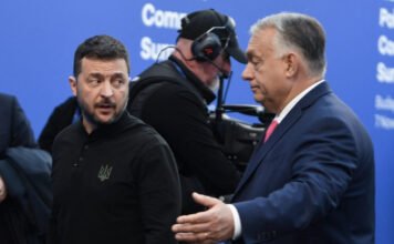 Orbán Zelenszkijnek: Elnök úr, ön téves úton jár