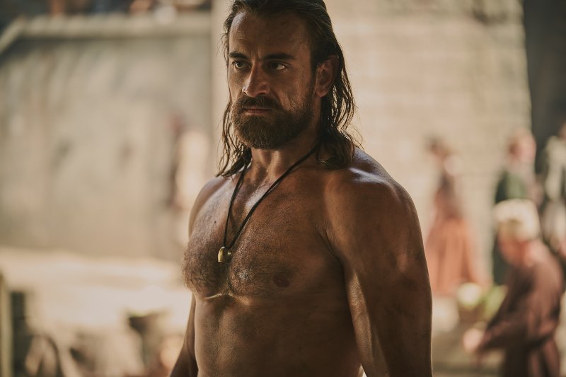 R&aacute; sem ismerni a Hunyadi szt&aacute;rj&aacute;ra &ndash; megv&aacute;lt hossz&uacute; szak&aacute;ll&aacute;t&oacute;l K&aacute;d&aacute;r L. Gell&eacute;rt