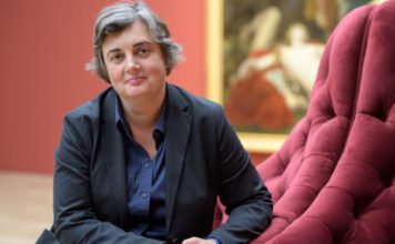 Rablás, csalás, csőtörés, sztrájk – lemondott a Louvre elnöke