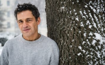 Röhrig Géza: Annyi halottunk van, és nem mindegyik jön velünk