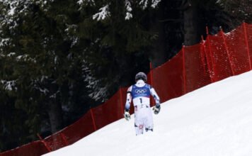 South Park-idézetet posztolt az alpesisíző, aki kiesésekor dühében az erdőbe vonult