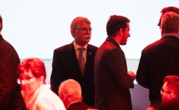 Török Gábor egy Kövér László-idézettel reagált arra, hogy ukrán akcióktól tartva a kormány katonákat vezényel