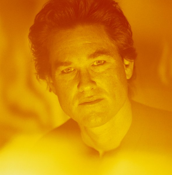 75 &eacute;ves lett Kurt Russell, aki a horrorok &eacute;s a westernek vil&aacute;g&aacute;t is &aacute;t&iacute;rta