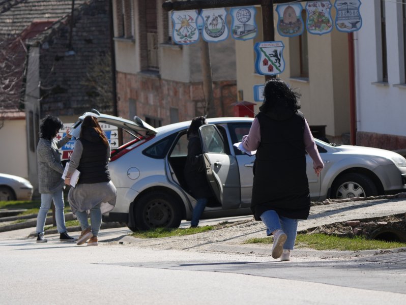 Állami alkalmazottak munkaidőben gyűjtötték az aláírásokat a fideszes Erős Gábornak