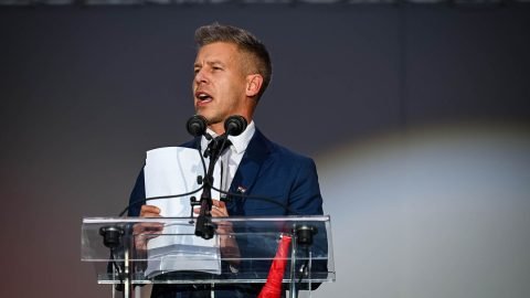 &Aacute;trajzolt hat&aacute;rok, rejt&eacute;lyes ellenf&eacute;l: megn&eacute;zt&uuml;k Magyar P&eacute;ter v&aacute;laszt&oacute;k&ouml;rzet&eacute;t