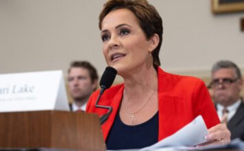 Amerikai bíró: Azonnal újra kell indítani az Amerika Hangja működését