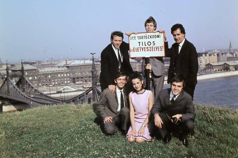 Az &eacute;nekesnő, akin nem fogott a rendszer cenz&uacute;r&aacute;ja &ndash; 80 &eacute;ves lett Koncz Zsuzsa