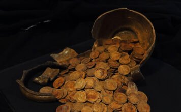 Az orosz polgárháború idején elrejtett kincsre bukkantak