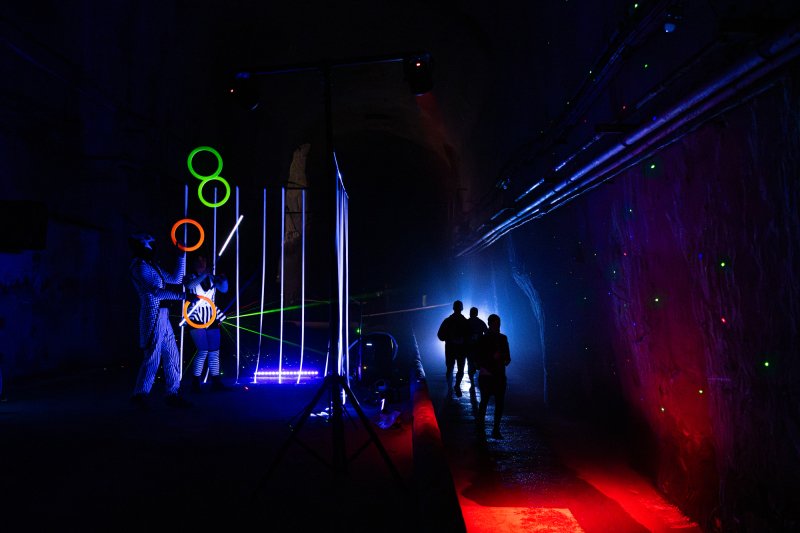 Barlangműv&eacute;szet &eacute;s fut&oacute;diszk&oacute; kelti &uacute;j &eacute;letre a kőb&aacute;nyai pincerendszert