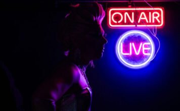 „Bevállalod a kockázatot, hogy nem mindenki lesz boldog attól, hogy te most itt nőnek öltözve sétálsz”