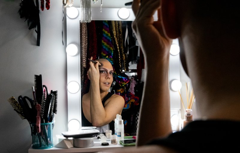 "Bevállalod a kockázatot, hogy nem mindenki lesz boldog attól, hogy te most itt nőnek öltözve sétálsz"